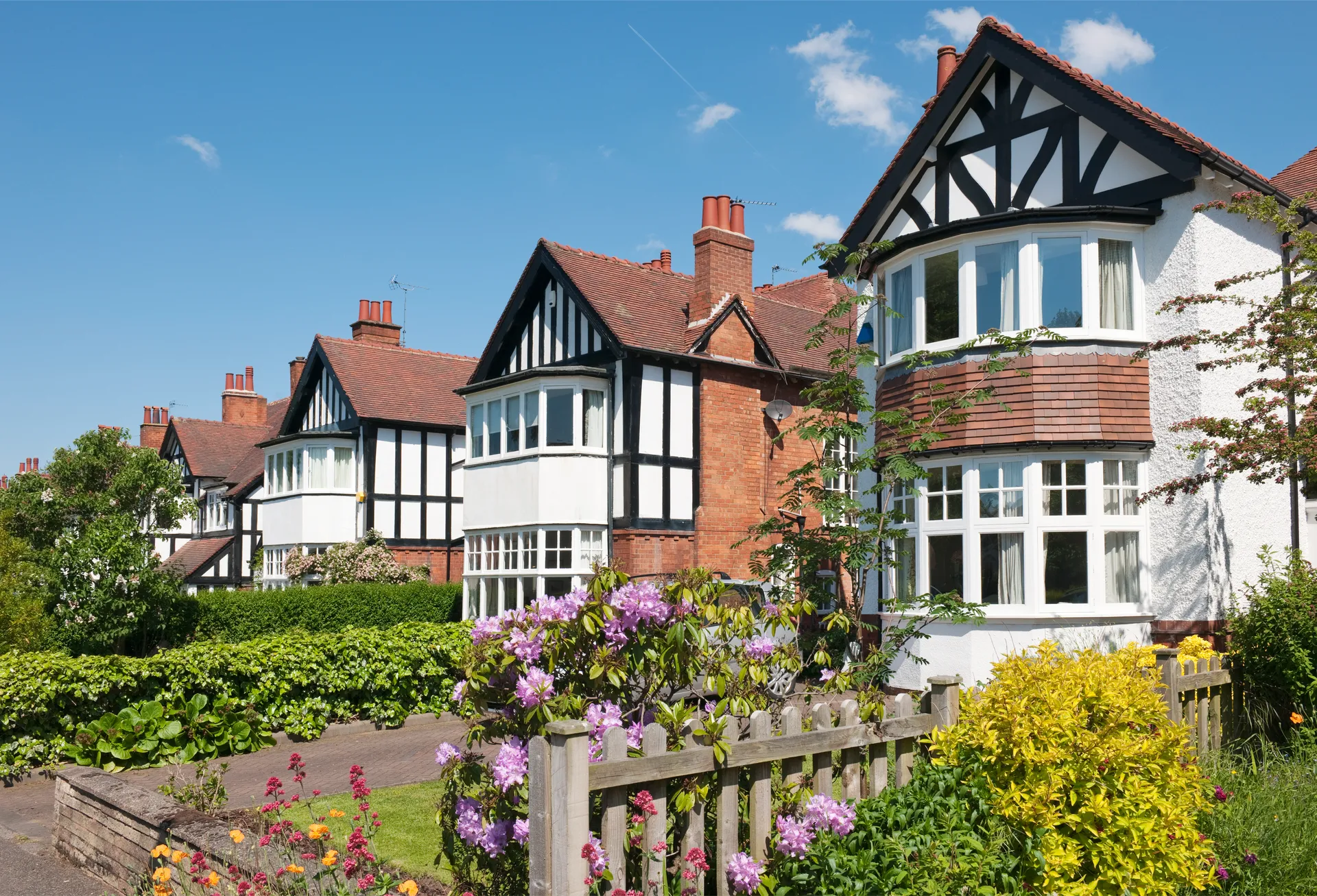 Letting property with Markham Property - image