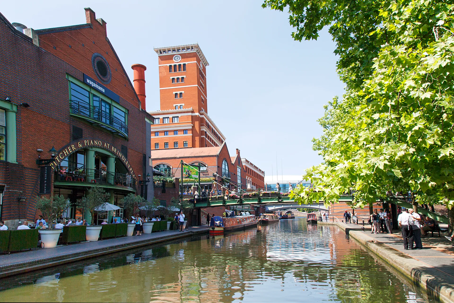 Letting property with Markham Property - image